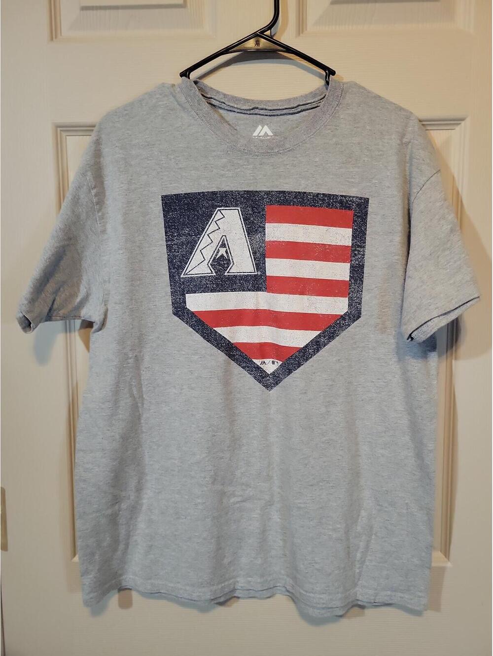 Majestic Arizona Diamondbacks Gray Graphic T-Shirt